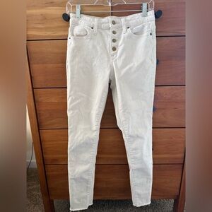 Universal Thread High Rise Cream Skinny Jeans with Button Fly in Gold Detail